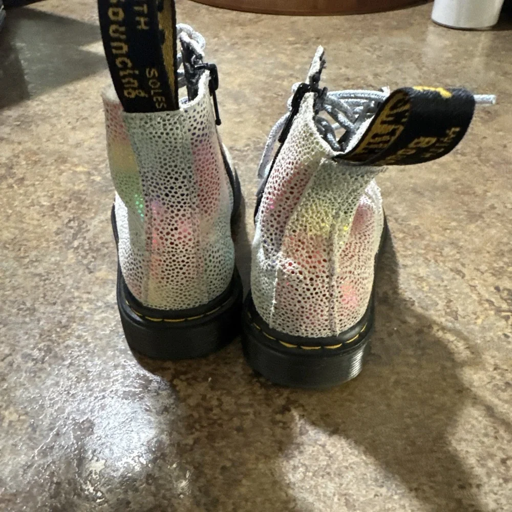 Dr. Martens Girls 1460 Rainbow Glitter Lace Up Boots Size: 8